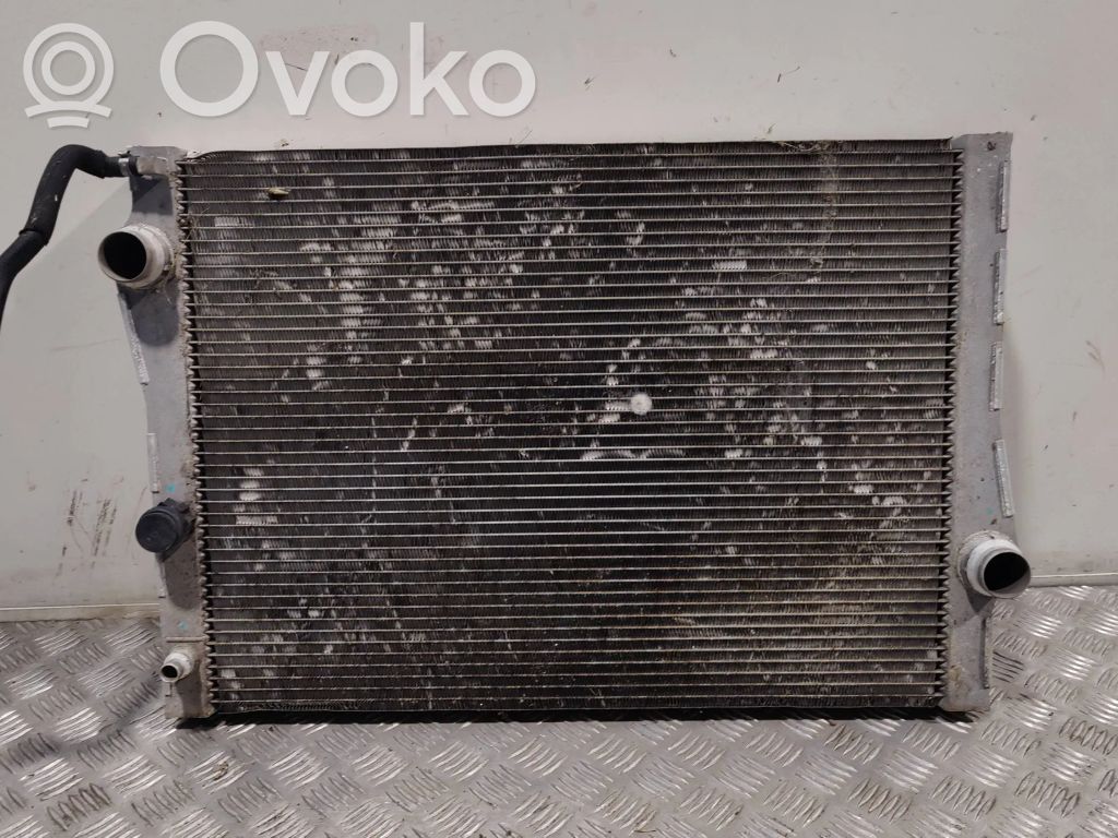 BMW X5 E70 Coolant radiator 