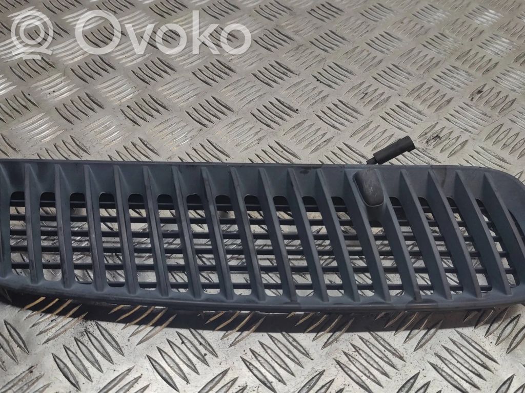 BMW X5 E53 Bonnet/hood grill 