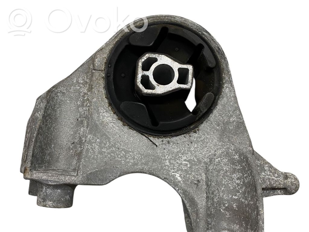 Chevrolet Captiva Gearbox mount 
