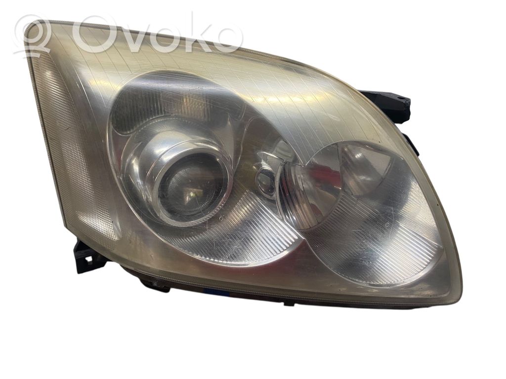 Toyota Avensis T250 Headlight/headlamp 