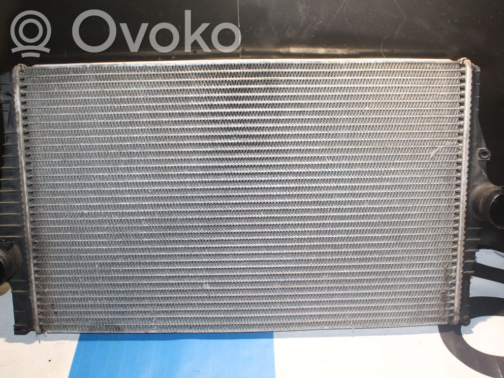 Volvo XC90 Aušinimo skysčio radiatorius 