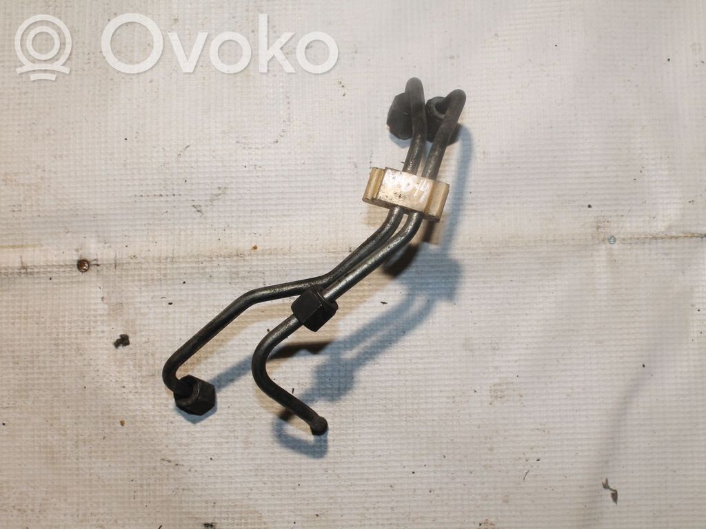Volvo XC90 Fuel distributor 