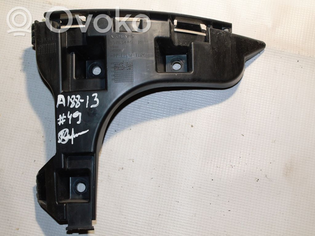 Volvo XC60 Uchwyt / Mocowanie zderzaka tylnego 