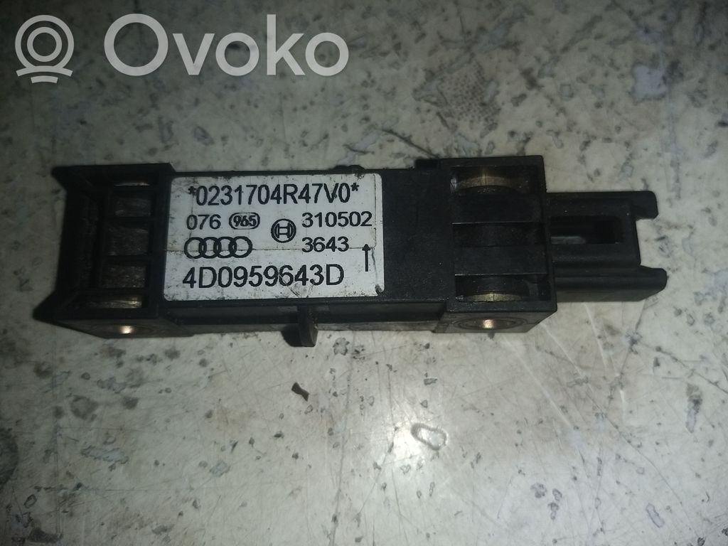 Audi A8 S8 D2 4D Airbag deployment crash/impact sensor 