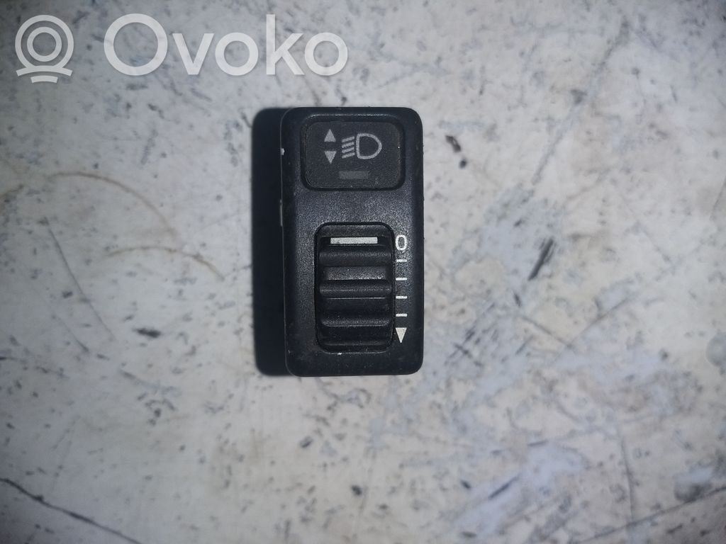Volvo 850 Headlight level adjustment motor 