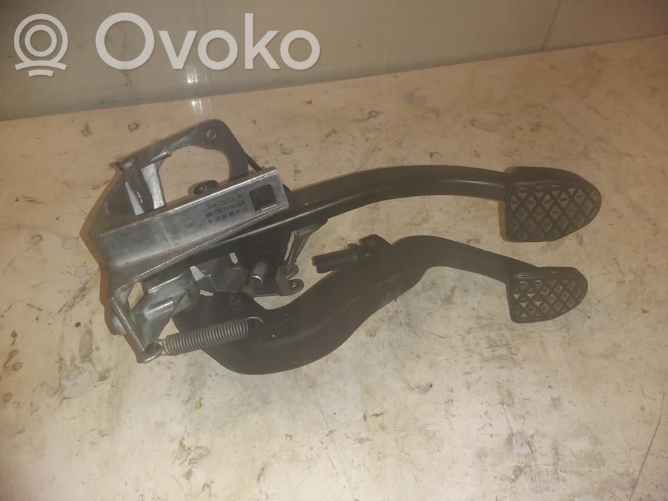 BMW 3 E92 E93 Brake pedal 