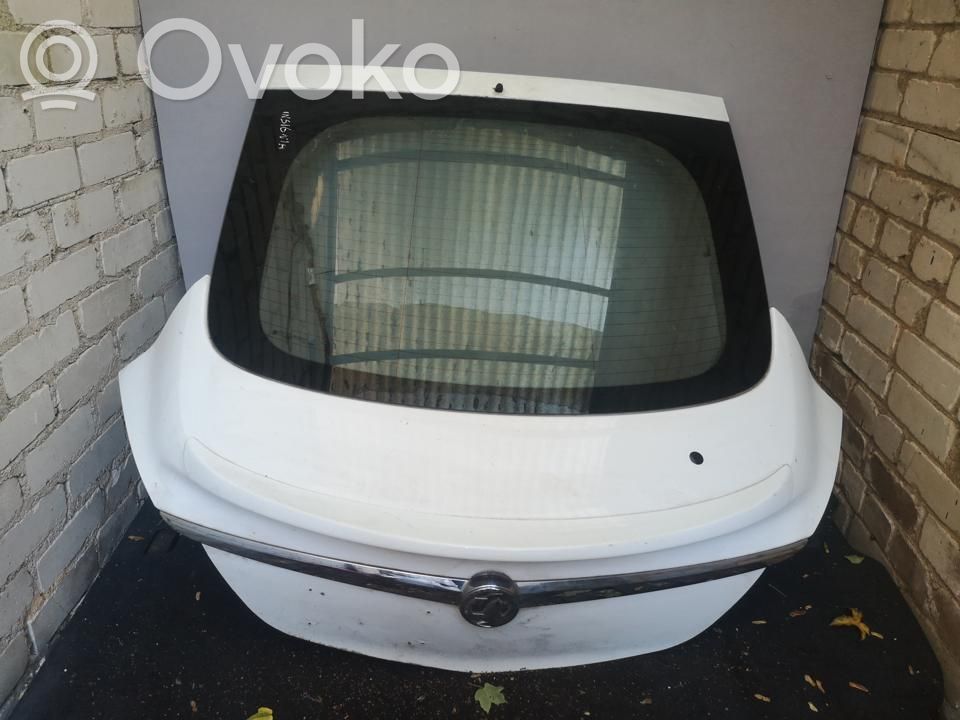 Opel Insignia A Tylna klapa bagażnika 
