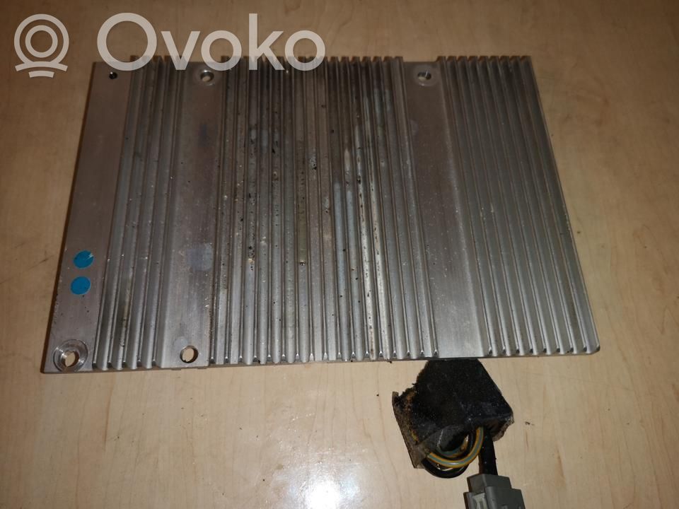 Volvo V50 Skaņas pastiprinātājs 