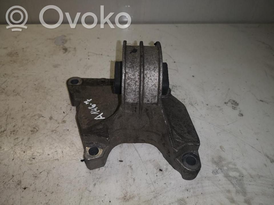 Volvo S80 Engine mount bracket 