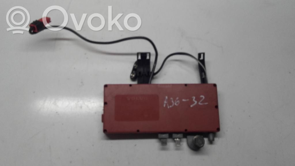 Volvo S80 Aerial antenna amplifier 