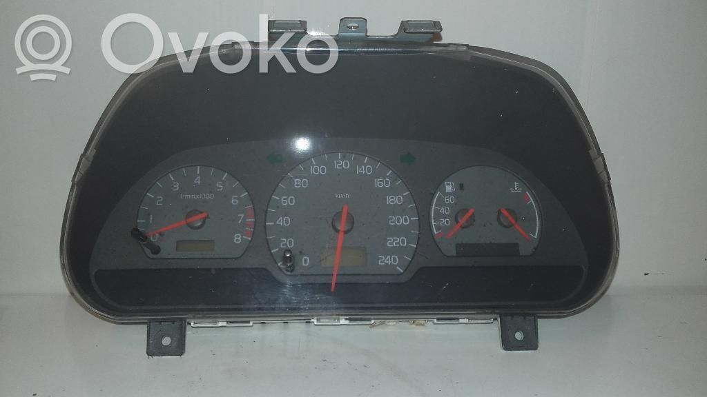 Volvo V40 Speedometer (instrument cluster) 