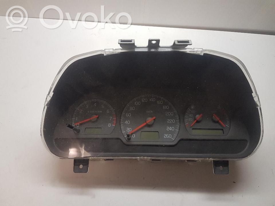 Volvo V40 Speedometer (instrument cluster) 
