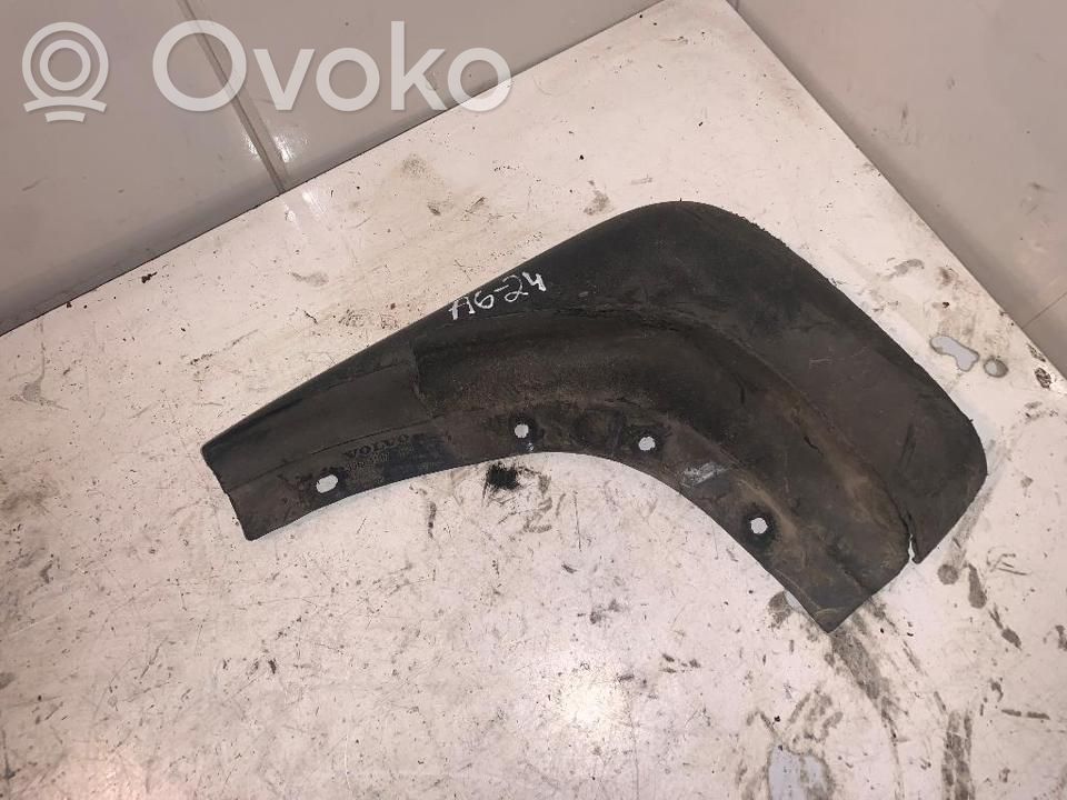 Volvo XC70 Front sill (body part) 