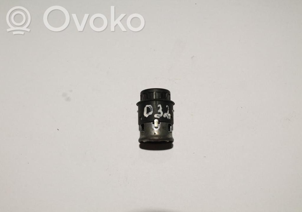 Mechero del coche   D3221