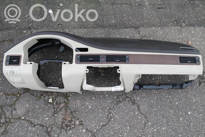 Volvo S80 Dashboard 
