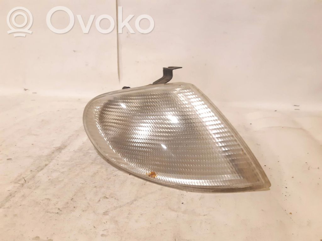 Ford Galaxy Front indicator light 
