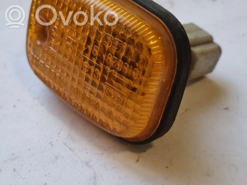 Nissan Sunny Front fender indicator light 