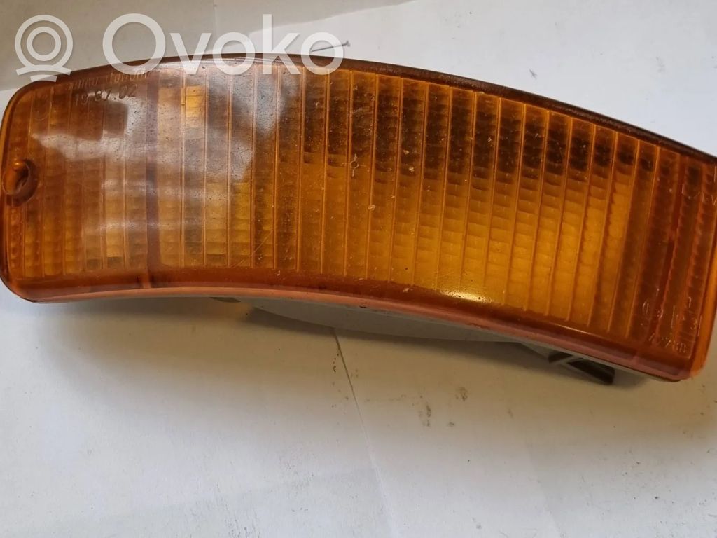 Audi 80 90 B3 Front indicator light 