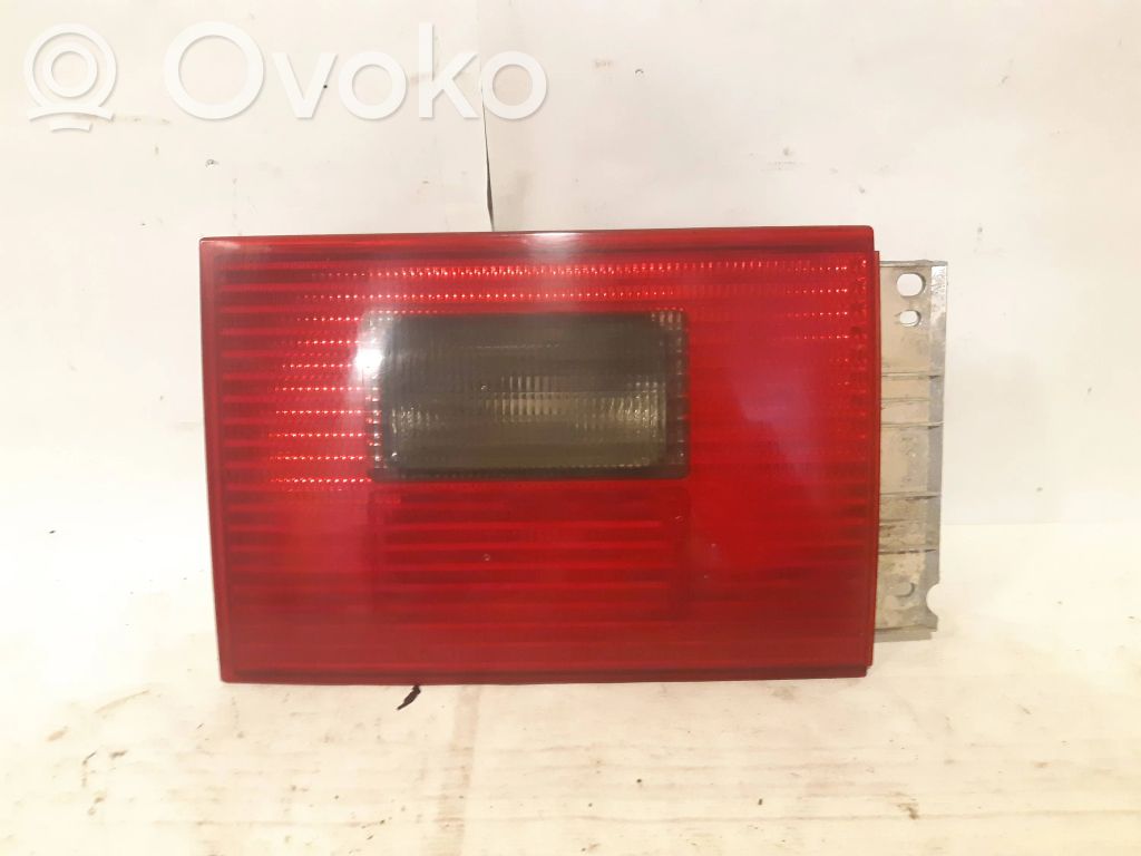 Volkswagen Sharan Lampy tylnej klapy bagażnika 