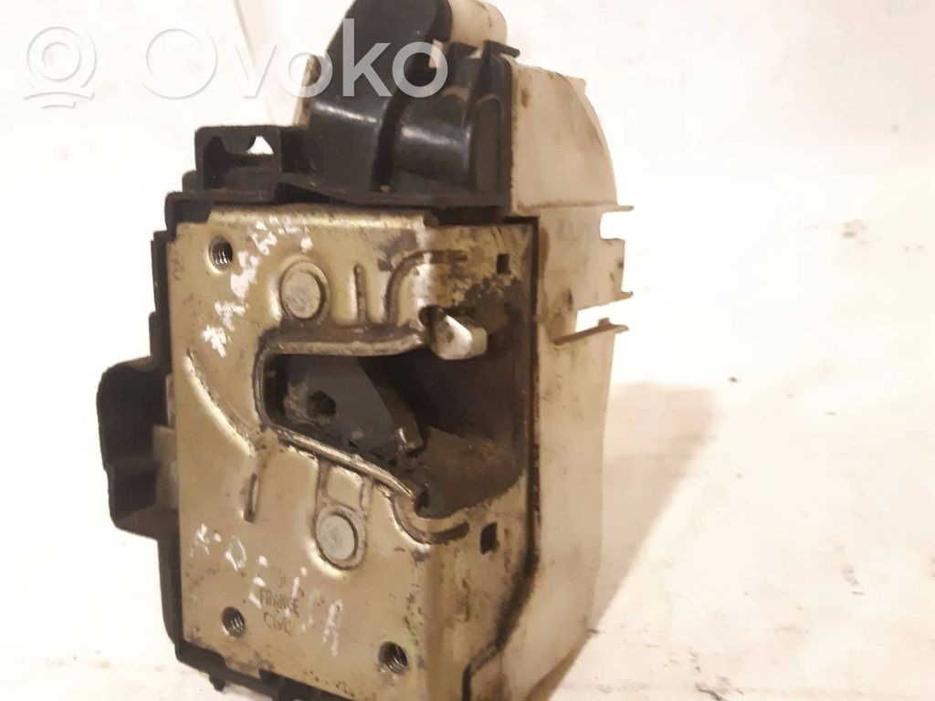 Volkswagen Golf III Zamek drzwi przednich 