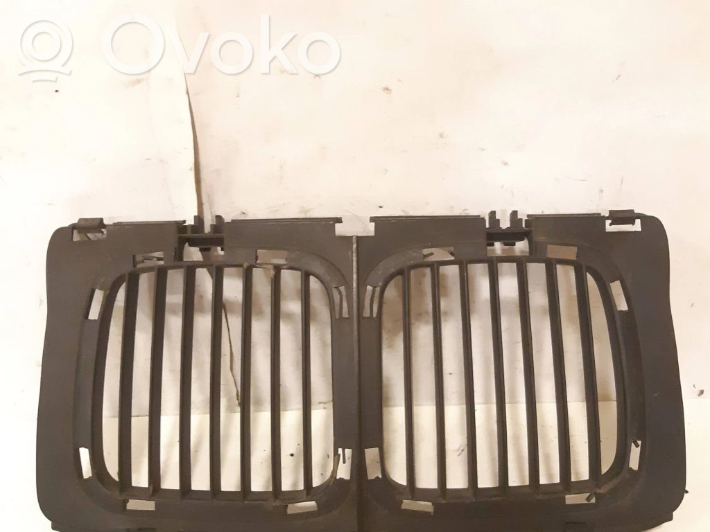 BMW 5 E34 Front grill 