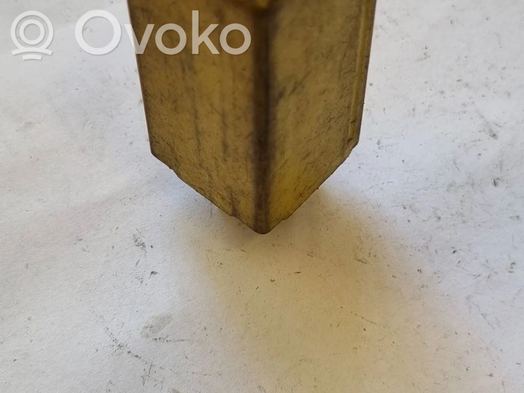 Audi 100 200 5000 C3 Muu rele 