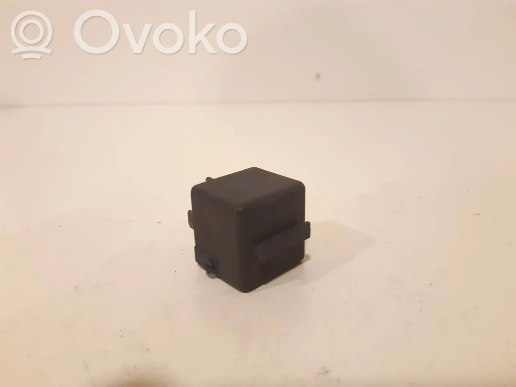 BMW 3 E30 Other relay 