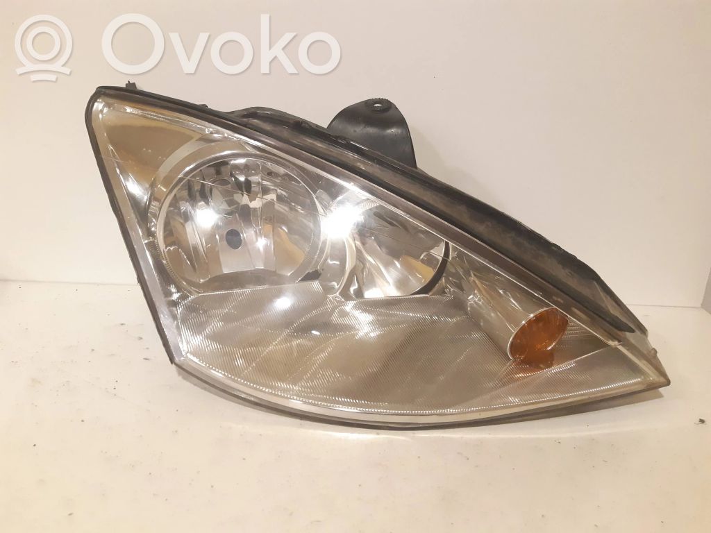 Ford Focus Headlight/headlamp 