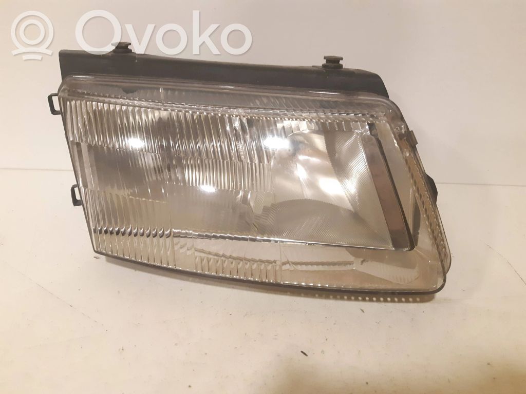 Volkswagen PASSAT B5 Faro/fanale 