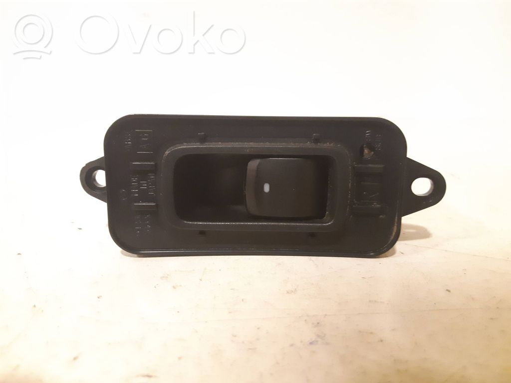 Subaru Legacy Electric window control switch 