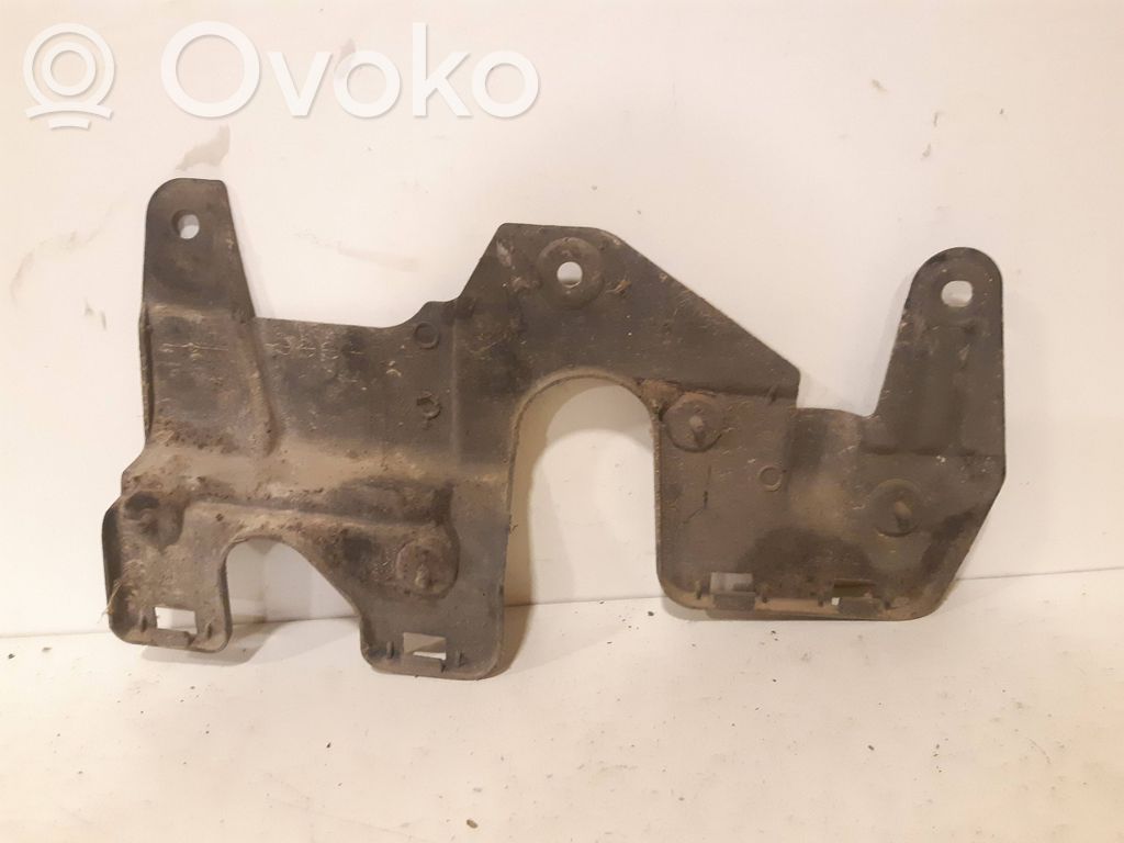 Subaru Legacy Front underbody cover/under tray 
