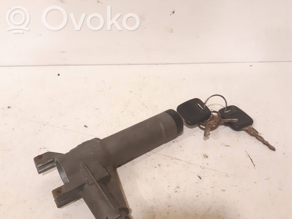 Audi 100 200 5000 C3 Virtalukko 