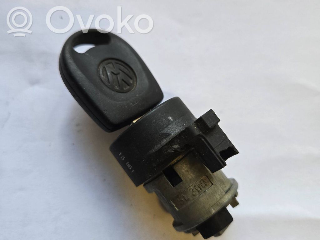 Volkswagen Golf V Užvedimo spynelė 