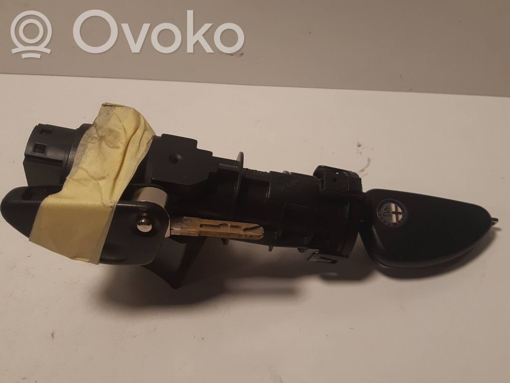 Alfa Romeo 147 Užvedimo spynelė 