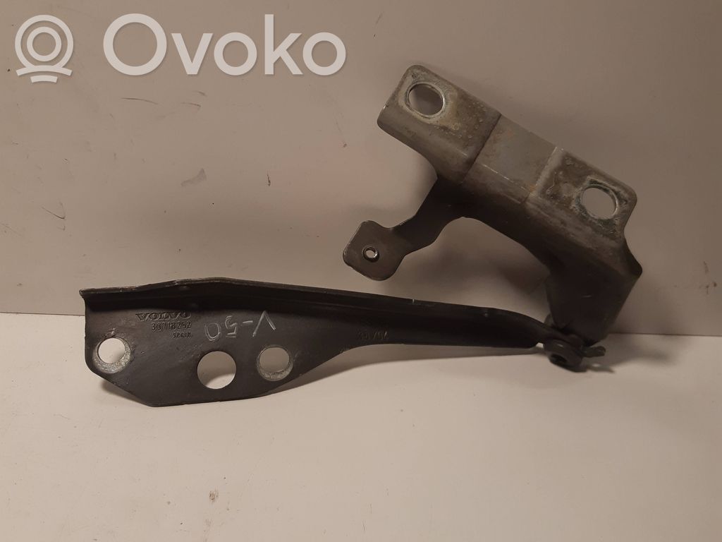 Volvo V50 Konepellin saranat 