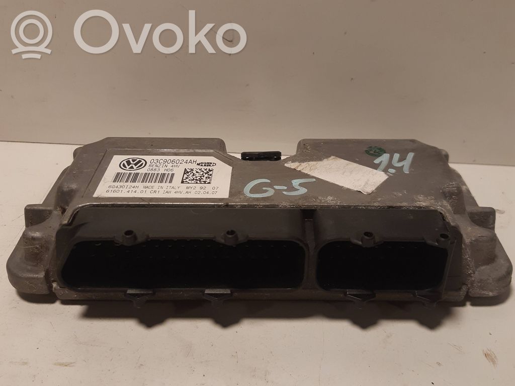 Volkswagen Golf V Engine control unit/module 