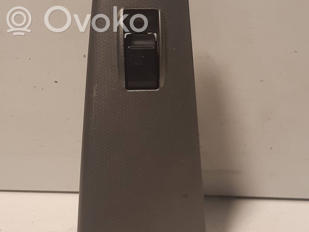 Toyota Corolla E120 E130 Electric window control switch 