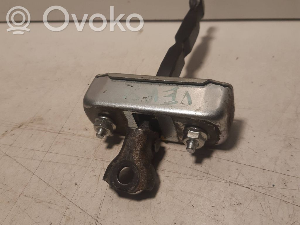 Toyota Corolla Verso AR10 Etuoven pidätin 