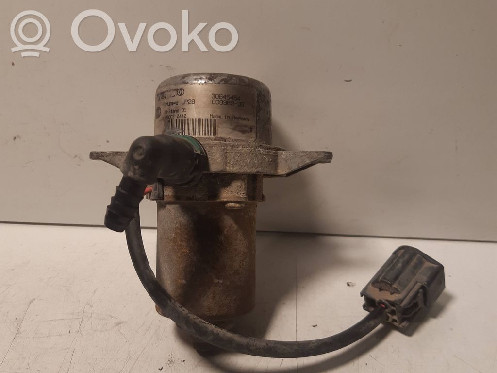 Volvo V70 Vacuum pump 