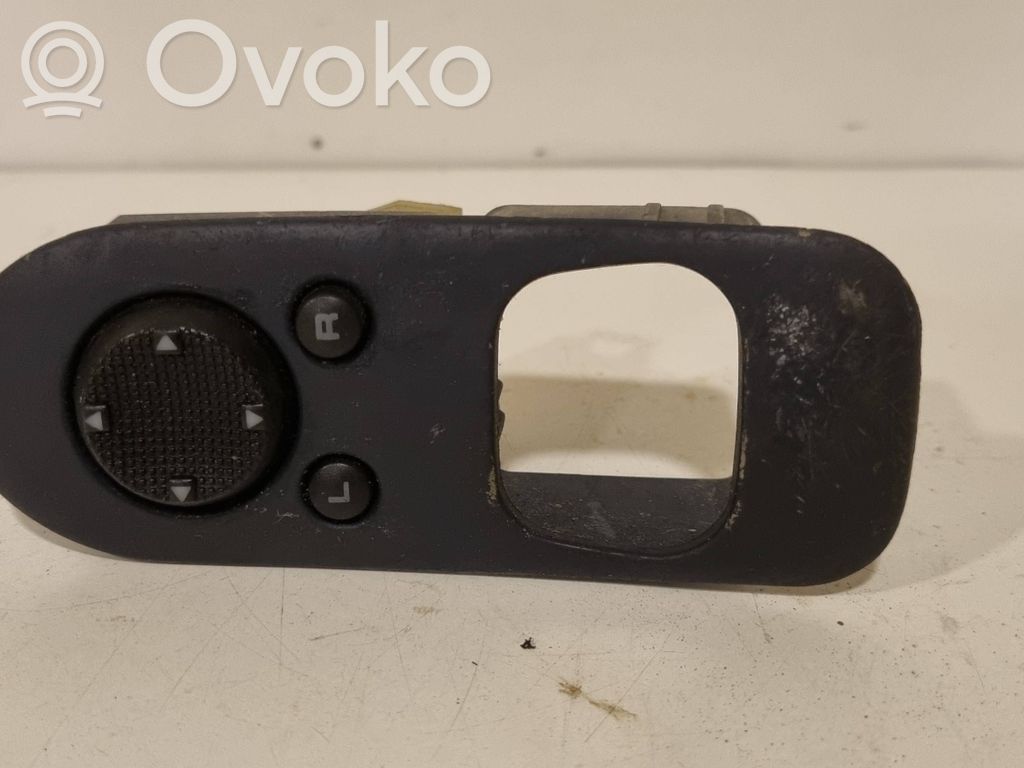 Volkswagen Sharan Electric window control switch 