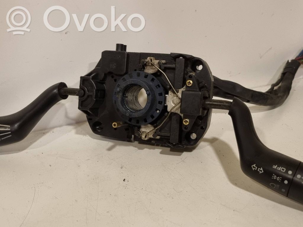 Mitsubishi Galant Commodo, commande essuie-glace/phare 