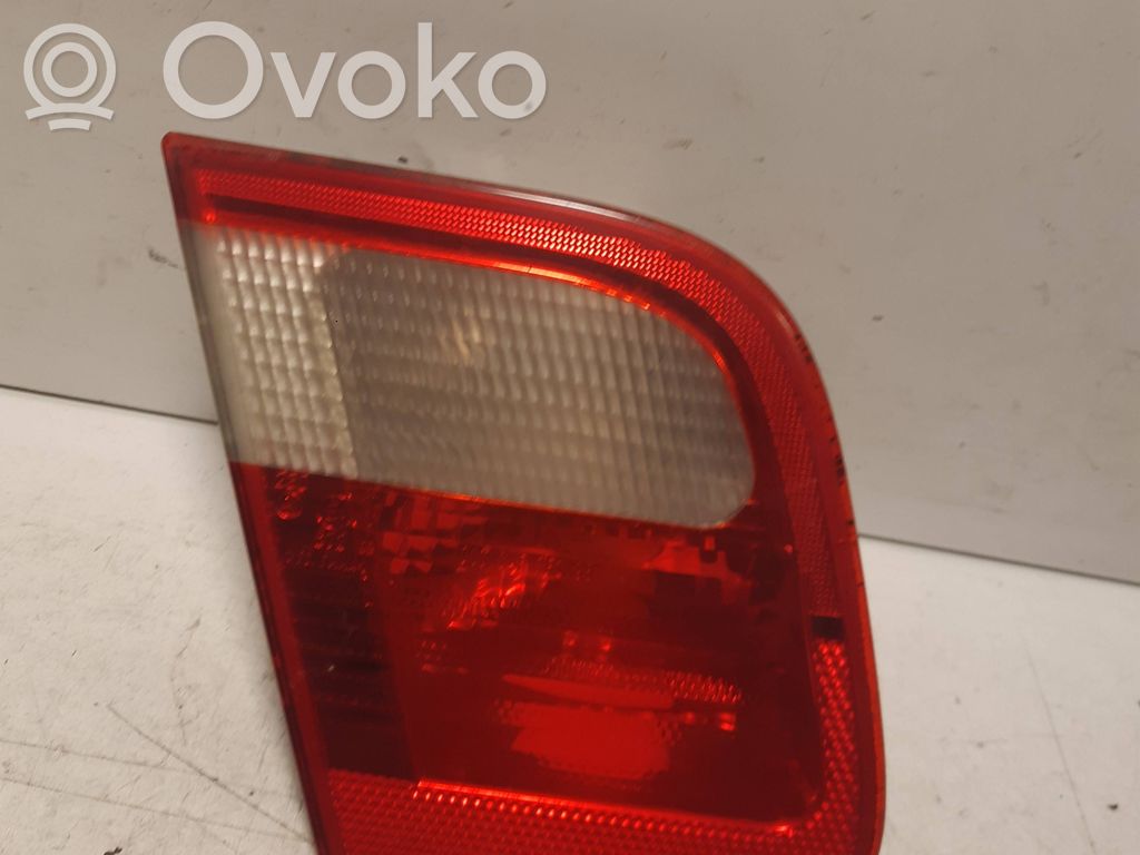 Tailgate rear/tail lights   230521