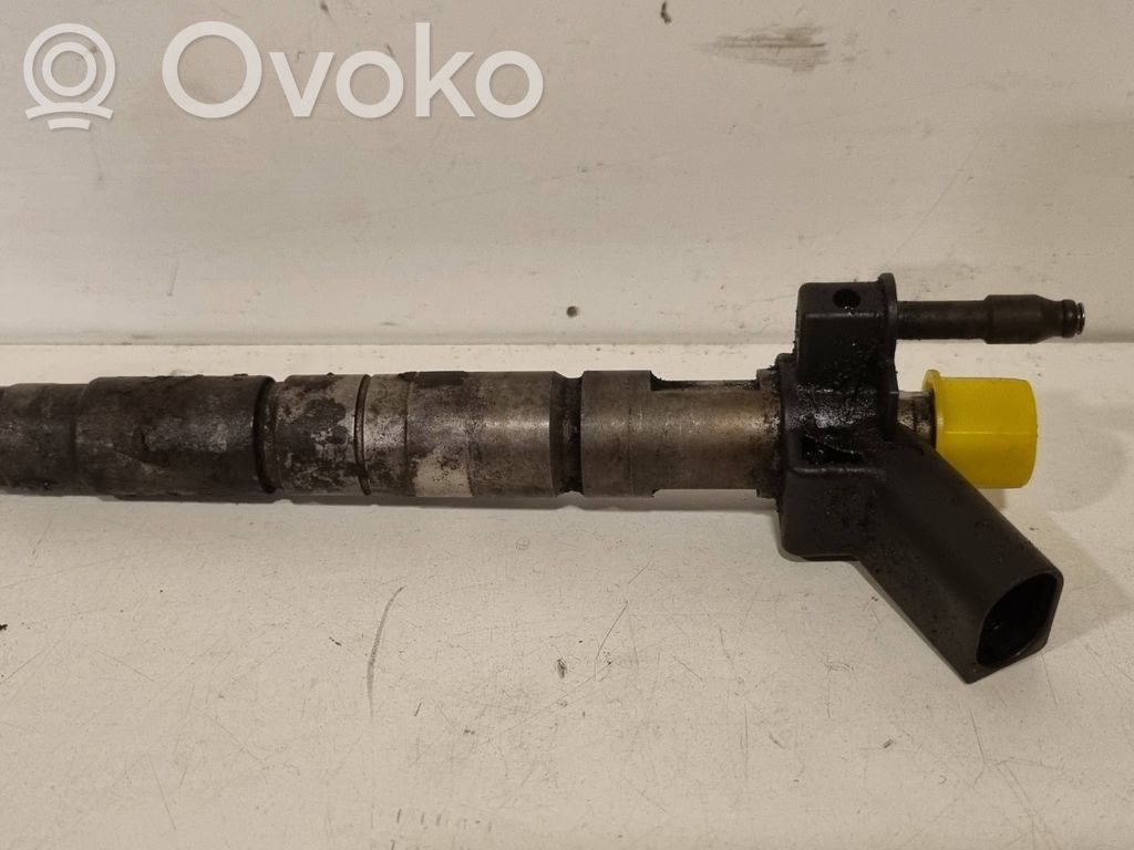 Injecteur de carburant   7797877