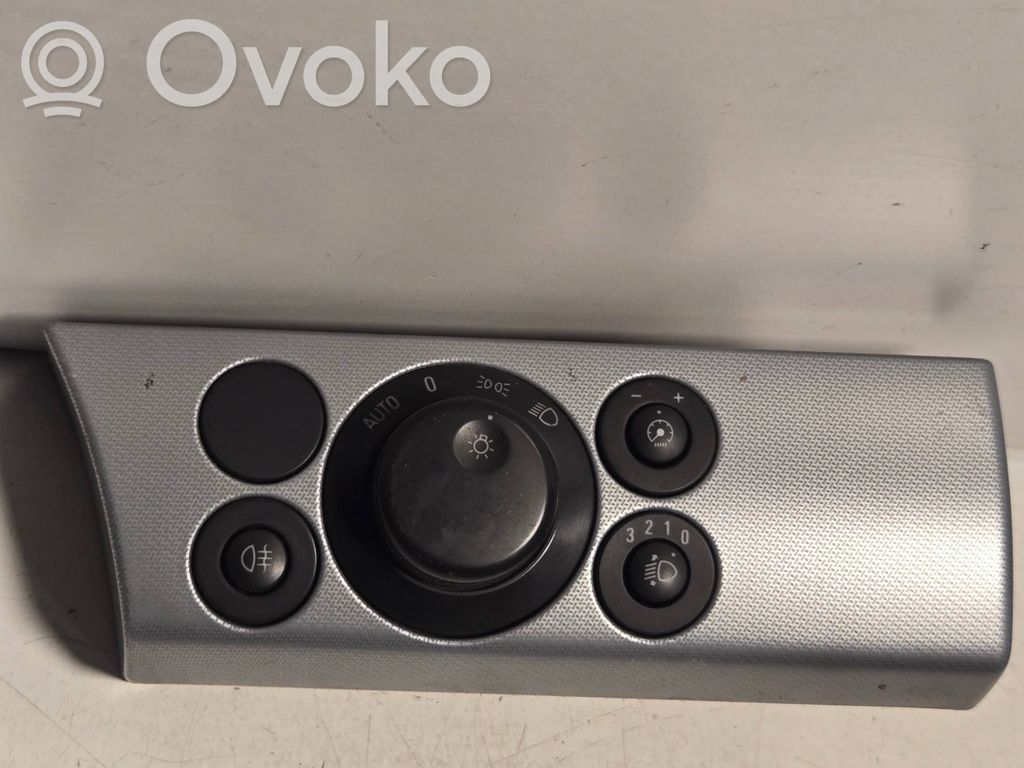 Opel Astra H Przełącznik świateł 