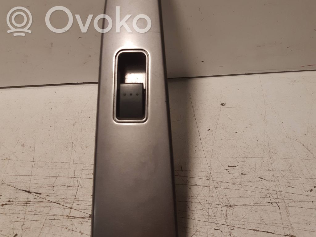 Mazda 3 I Electric window control switch 