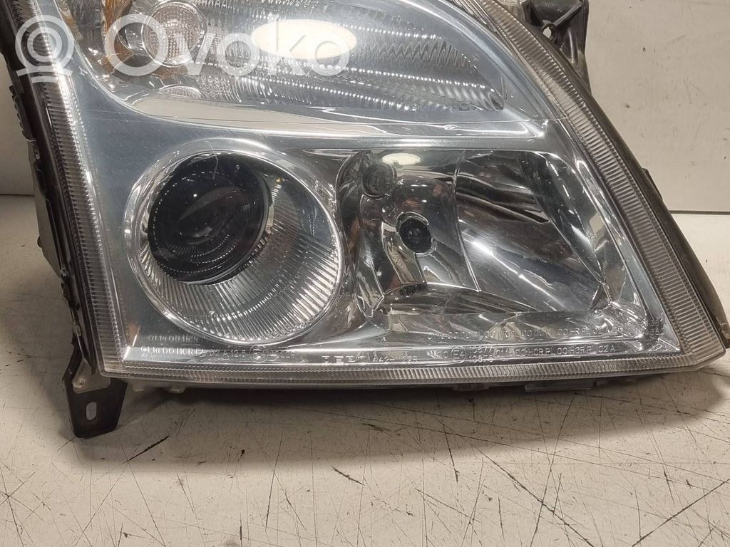 Opel Vectra C Lampa przednia 