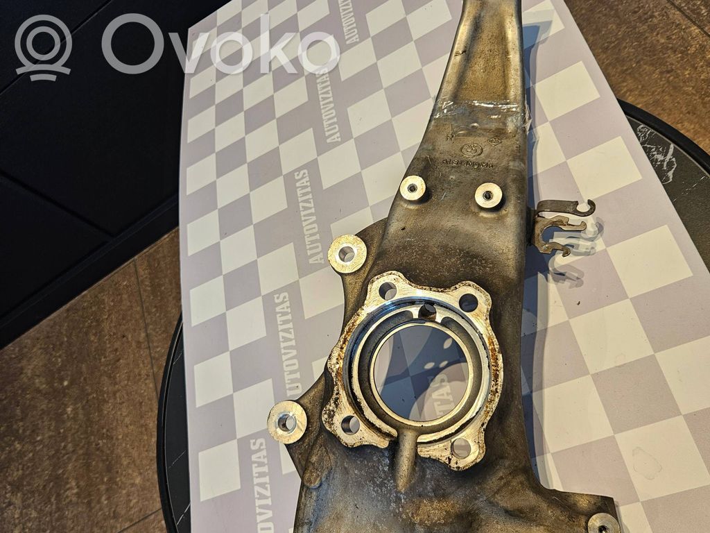 Piasta koła przedniego   688438601,100327056,15138693