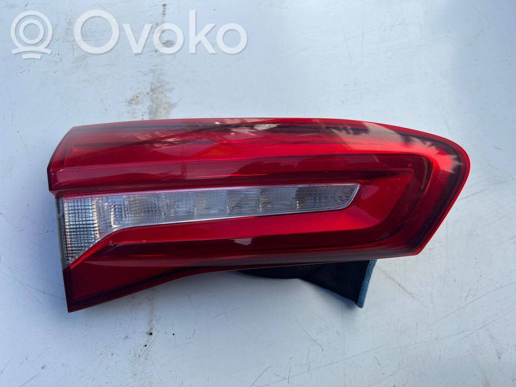 Ford Focus Takaluukun takavalot 