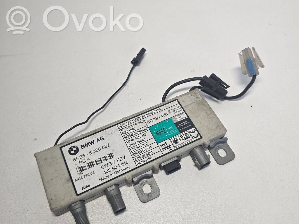 BMW 5 E39 Antenos stiprintuvas 