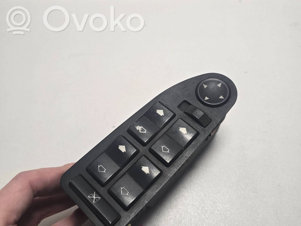 BMW 5 E39 Electric window control switch 